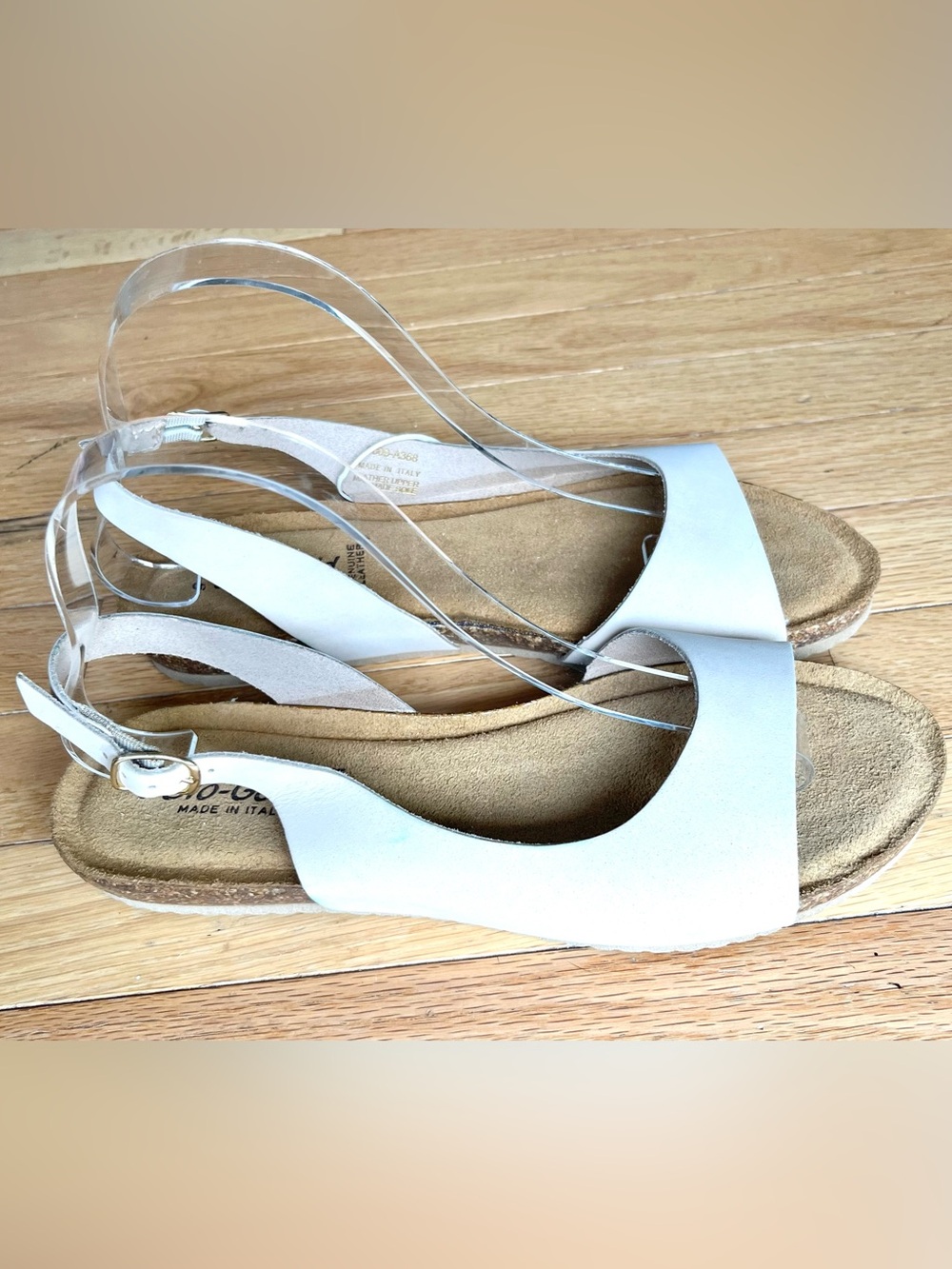 Bio-Gold Women Size 9 Leather Italy Sandals NEW Flats